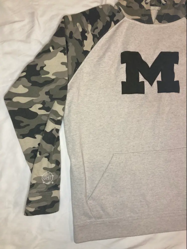 Michigan Wolverines Camo Colosseum Mens Large Hoodie Tan Green