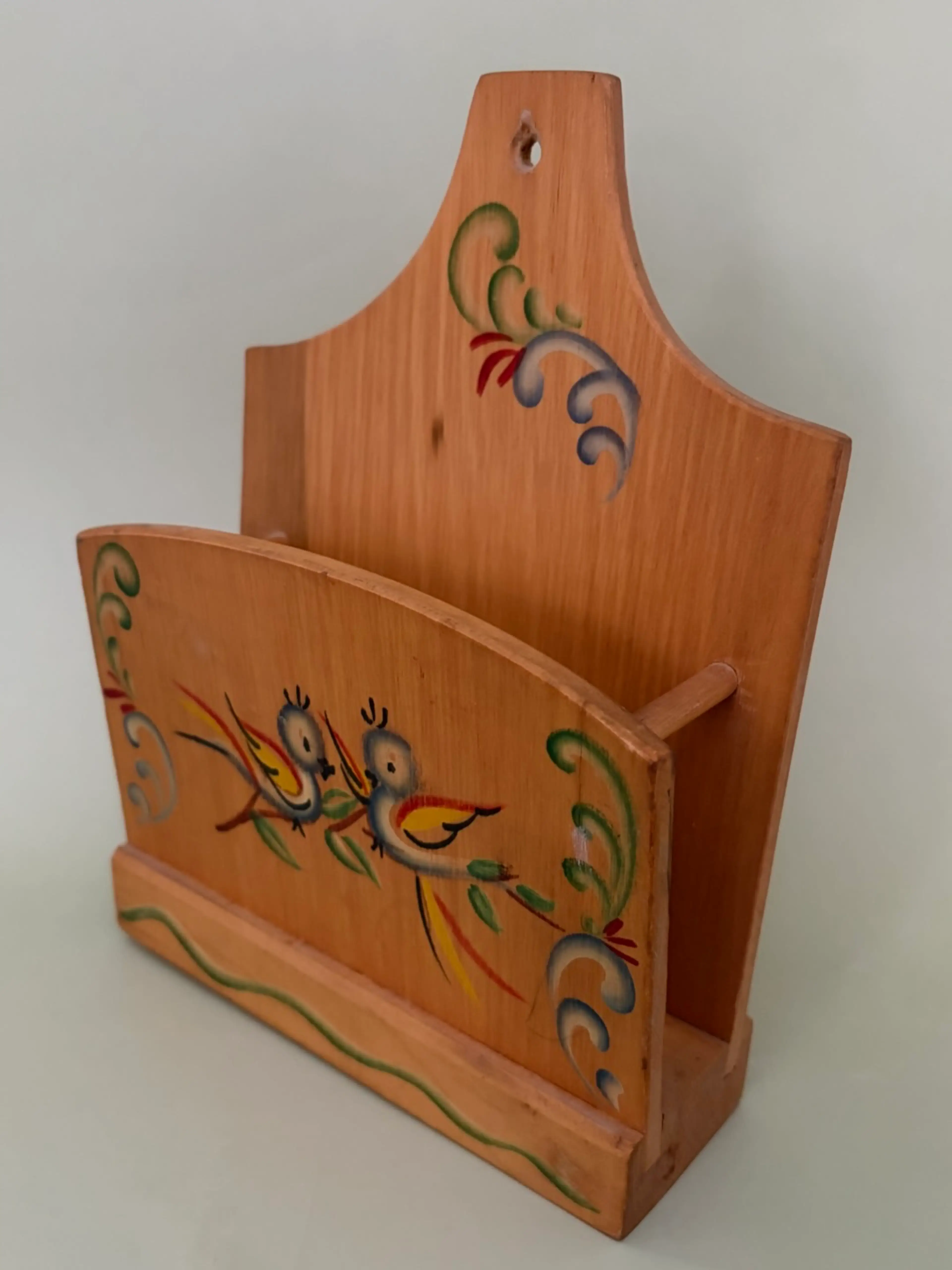Image 2 of 7