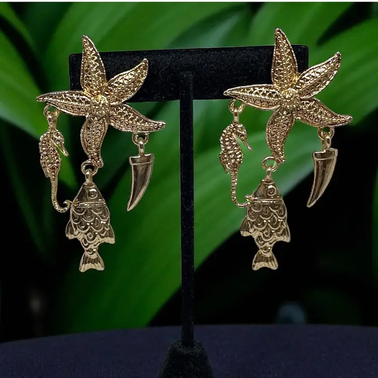 Rare JJ Jonette Starfish Earrings Seahorse Sharks tooth Gold Pierced 90s Large