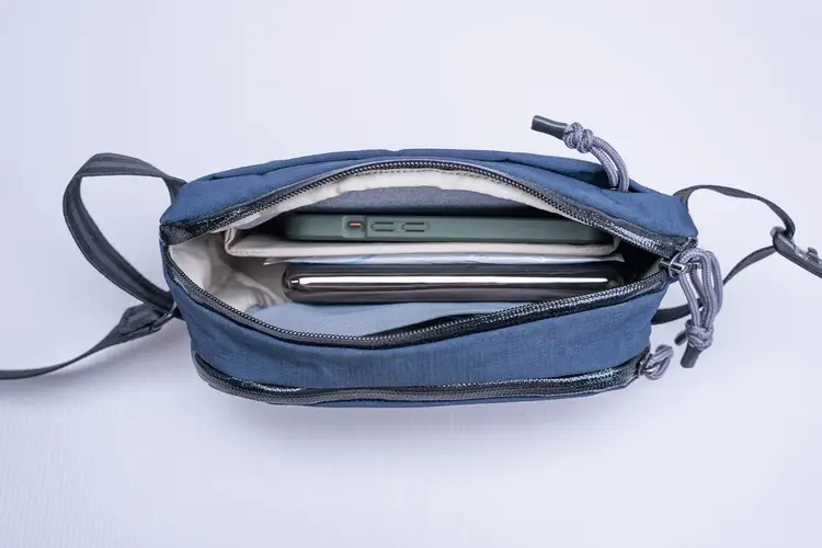 Bellroy Venture Ready 2.5L Blue