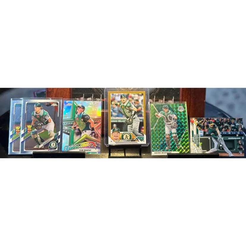 Sean Murphy Oakland Athletics / Oakland A’s lot: 2023 Gold Parallel /2023, 2021 Mosaic Green, 2021 Chrome Future Stars, 2021 Chrome Rookie Cup, & 2020 Rookie Debut Atlanta Braves