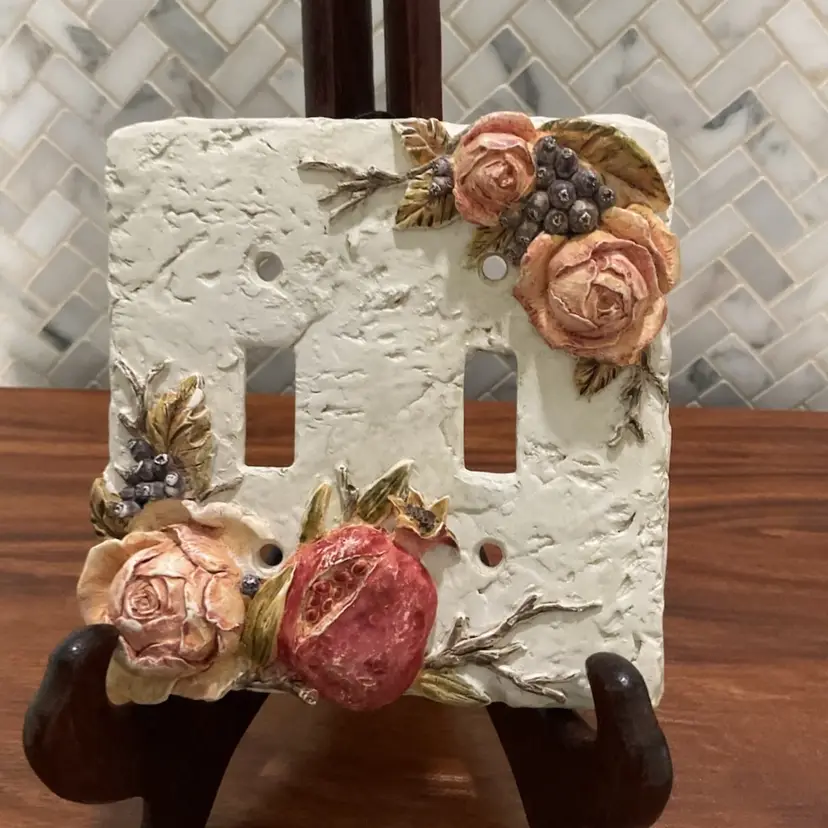 Resin Floral Switch Plate Cover