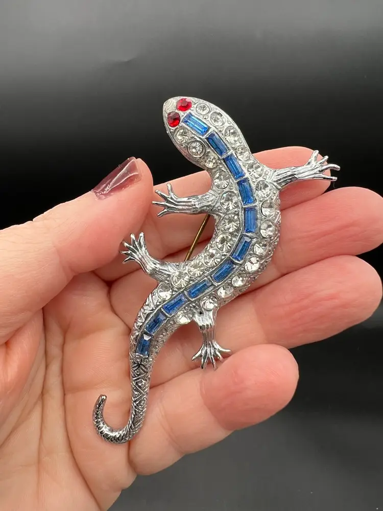 Lizard Gecko Brooch With Blue Baguettes And Red And White Rhinestones