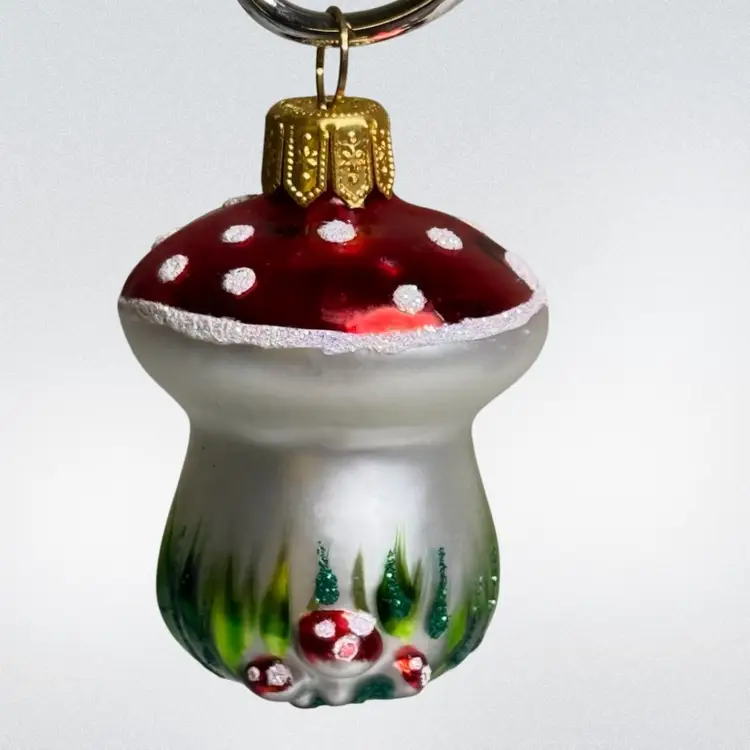 Max Glass Kowalski Ornaments Set Of Four Glass Woodland Mushrooms In Box Red Capped W/White Polka Dots And Mini Mushrooms 
2-3/8” T x 1-1/8” W