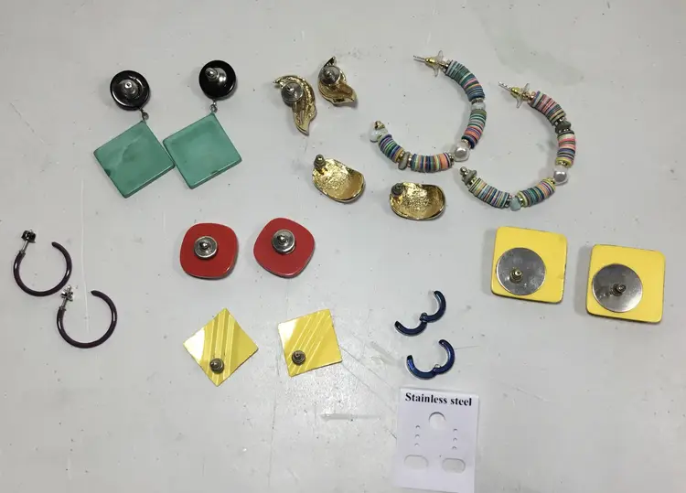 Earrings, lot of 9 pairs, vintage '80s, boho, colorful, 8 pierced, 1 clip