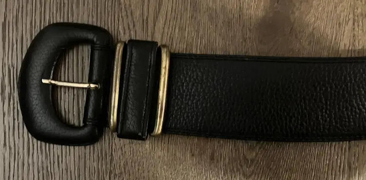 VTG Black Liz Claiborne Wide Leather Medium Curved Belt