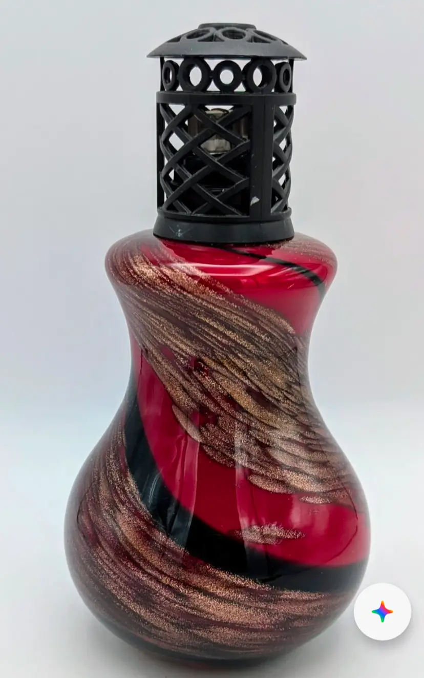 La Tee Da Art Glass Fragrance Lamp Scarlet, Gold , Black Swirls Never Used