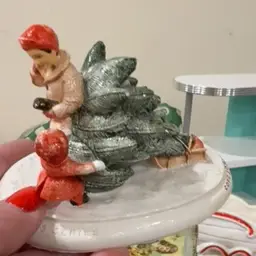 Figurine Sled Tree