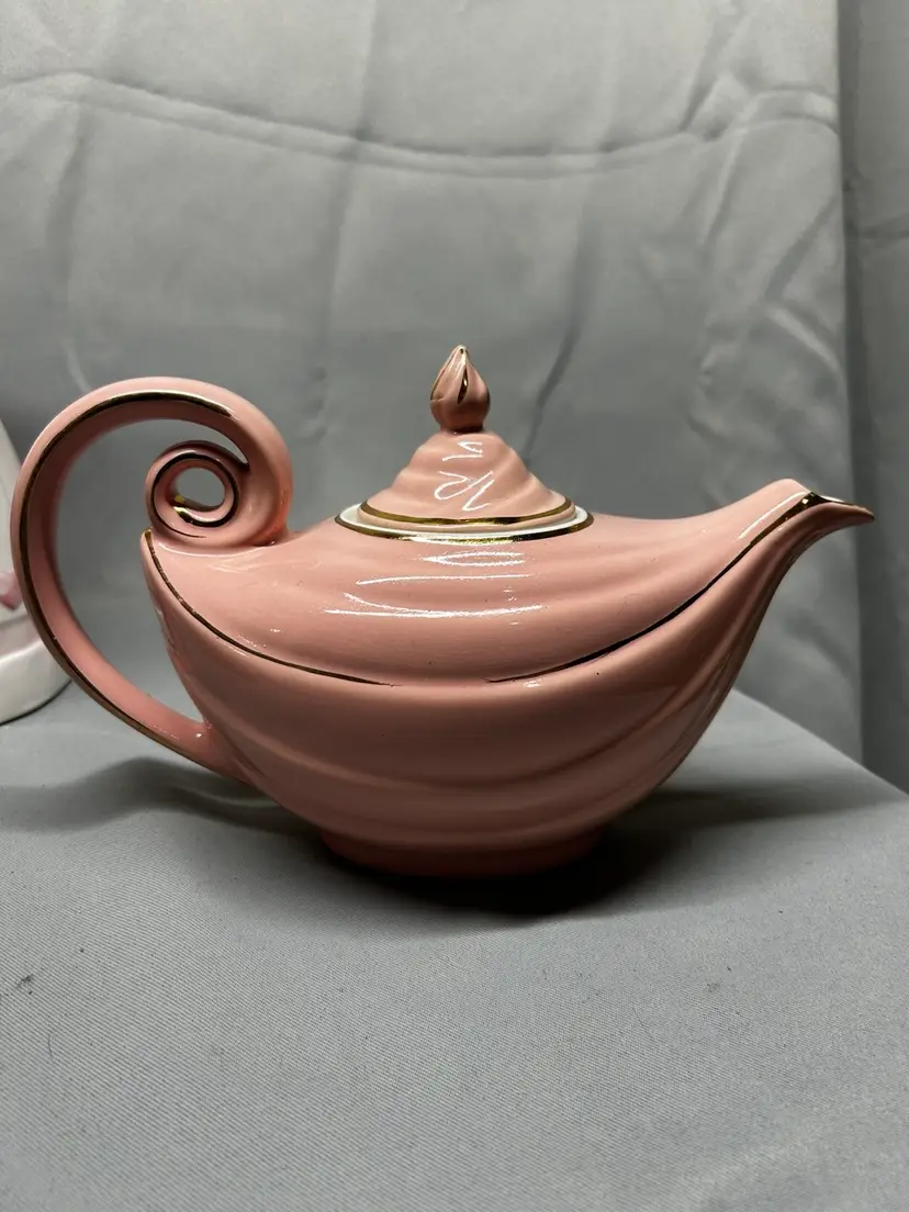 Vintage Hall 6 Cup Pink And Gold Alladin Teapot