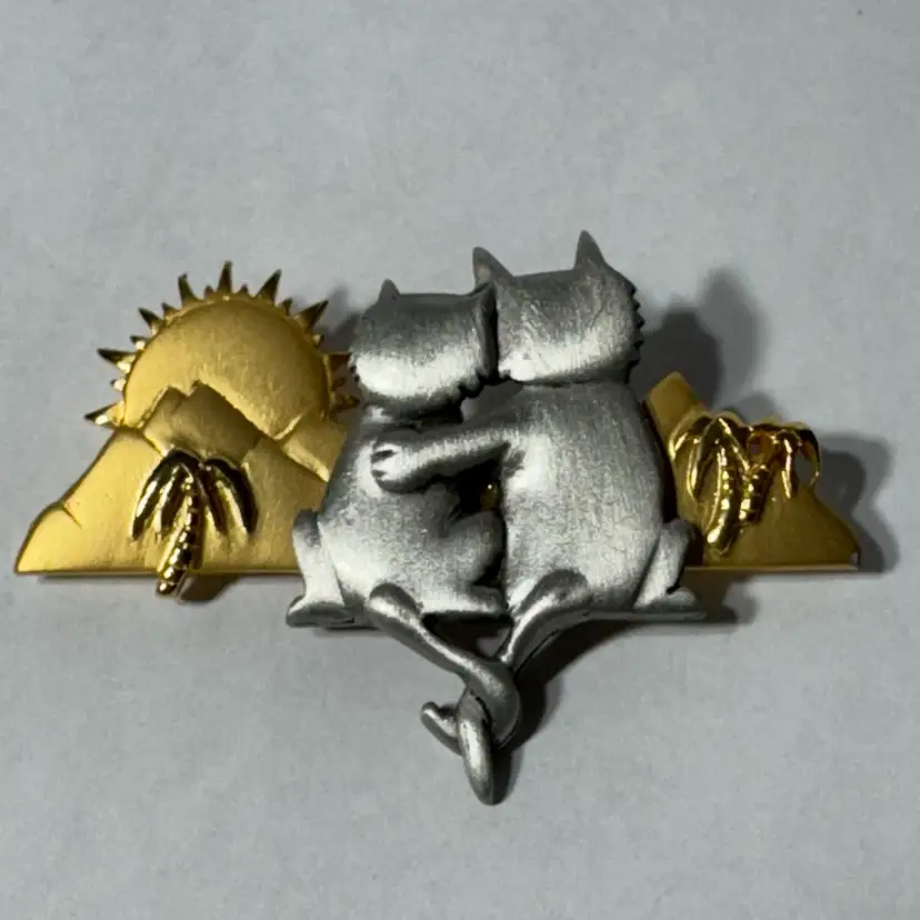 Vintage Signed JJ Cats Watching Sunset Brooch 2 Tone Gold & Silver