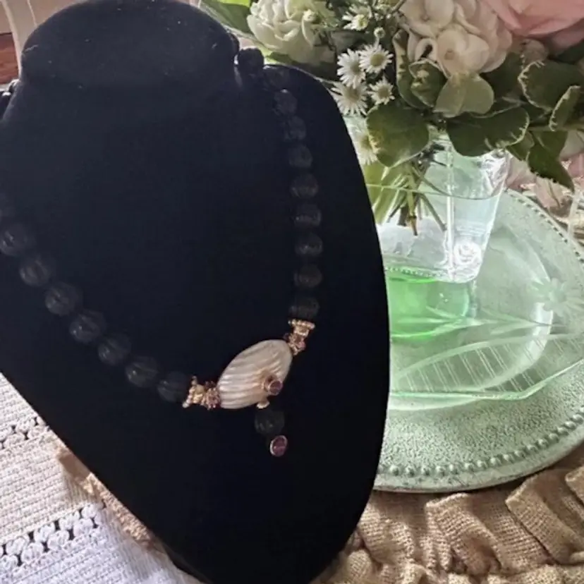 Black Coral And Sea Shell Necklace With Capetian Rubies Set 14K  & 18K Gold As-Is(small Damage On Drop Down)