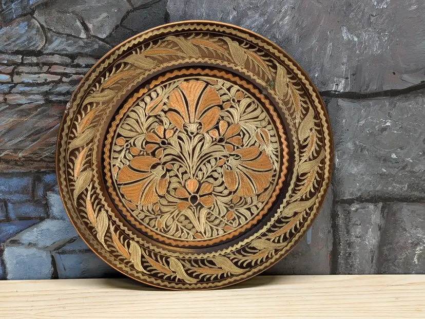 VTG Hand Engraved Copper Wall Plate Etched Floral Decorative Hanging Dish 10"