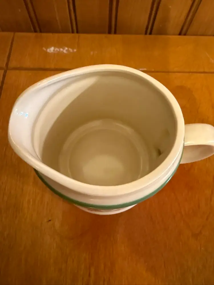 Strawberry Creamer Cream Green