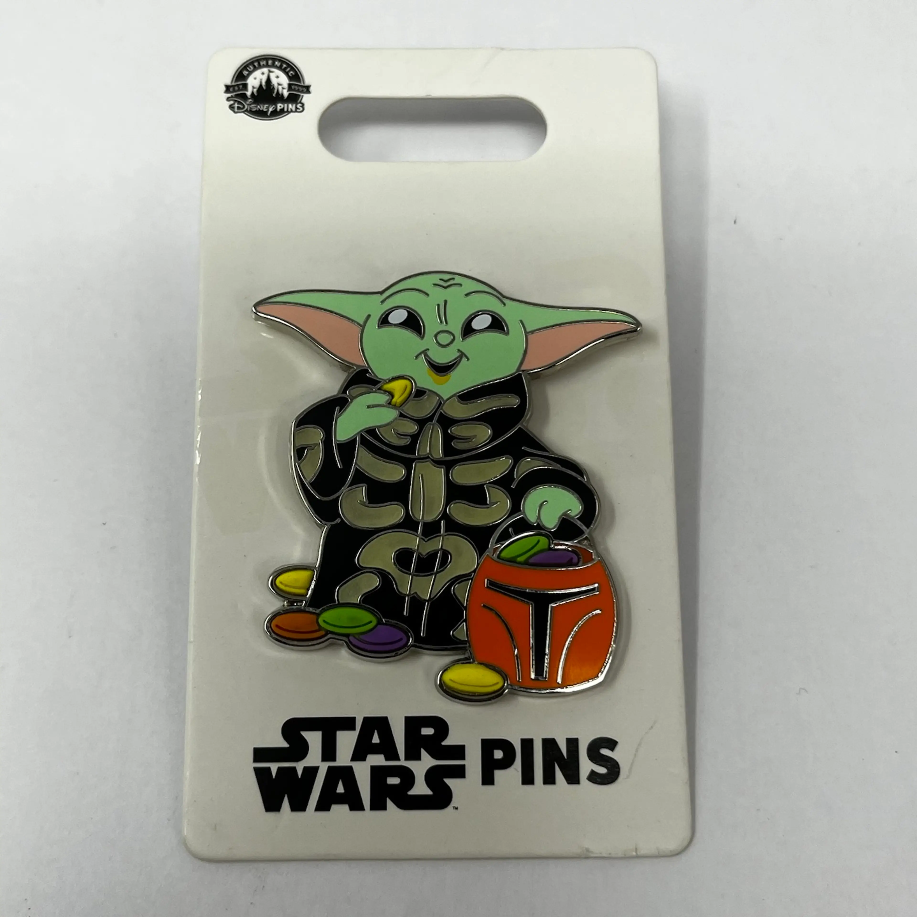 2024 Disney Parks Star Wars The Mandalorian Grogu Halloween Glow Dark OE Pin