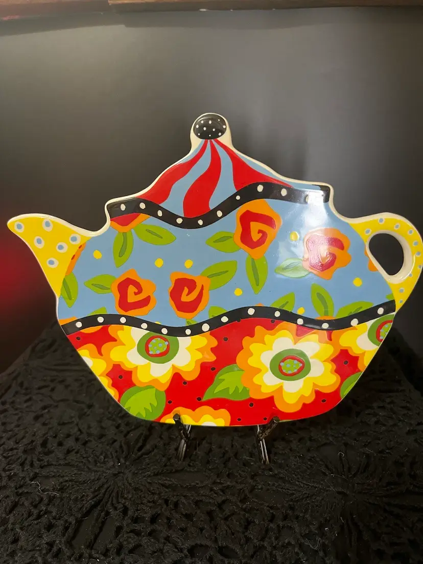 "Certified International" Joyce Shelton Studios. Ceramic Teapot Trivet