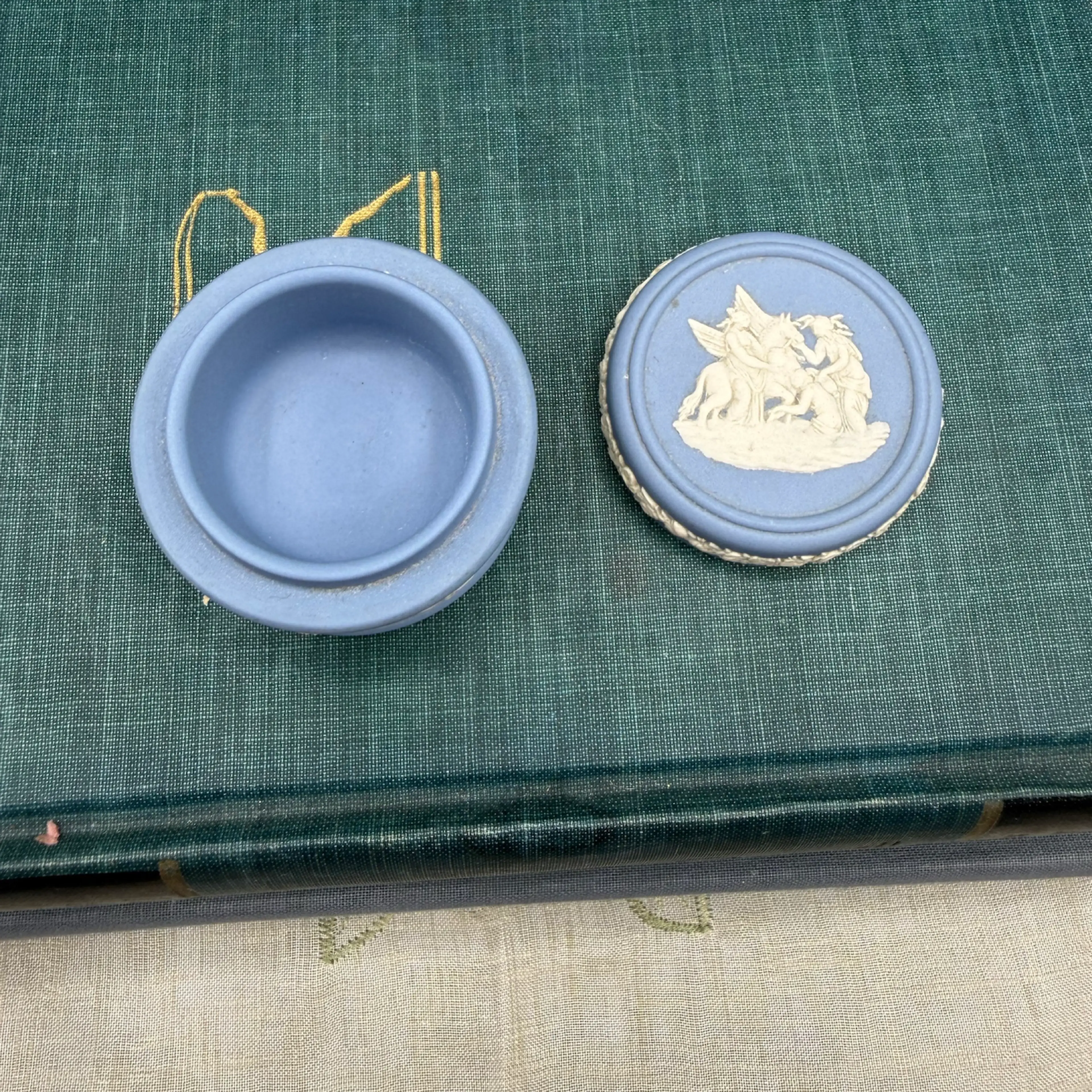 Image 3 of 4