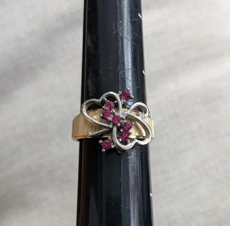 Vintage Gold Tone Ring with Silver Hearts and Fuchsia Stones, Size 8