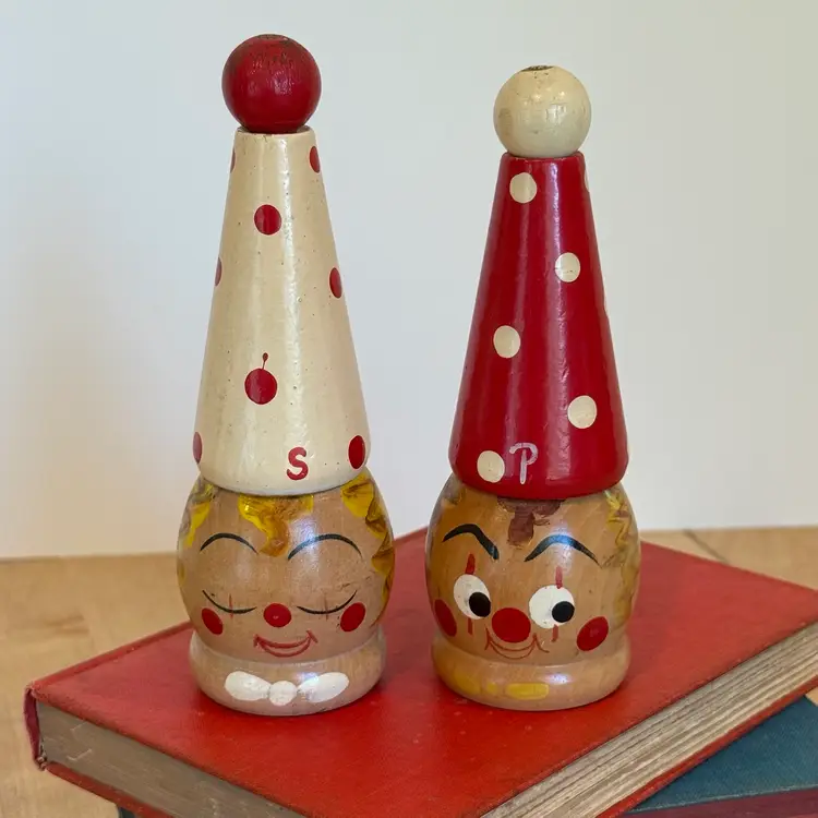 Ucagco Salty & Peppy Clown Salt & Pepper Shakers Wood Japan Polka Dot Hats Kitschy