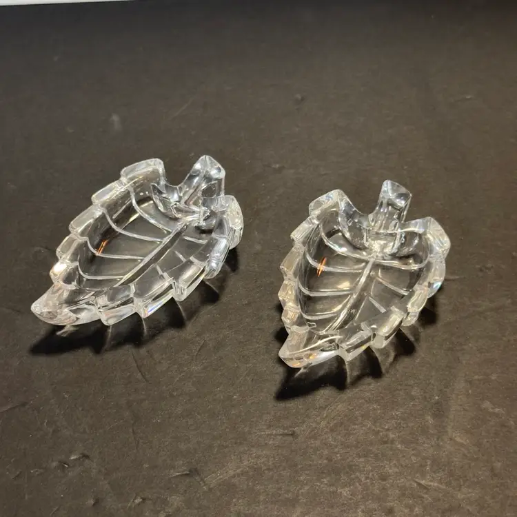 #1097 Hofbauer Byrdes Clear Glass Trinket Leaf Dishes .75 Thick Swedish Glass