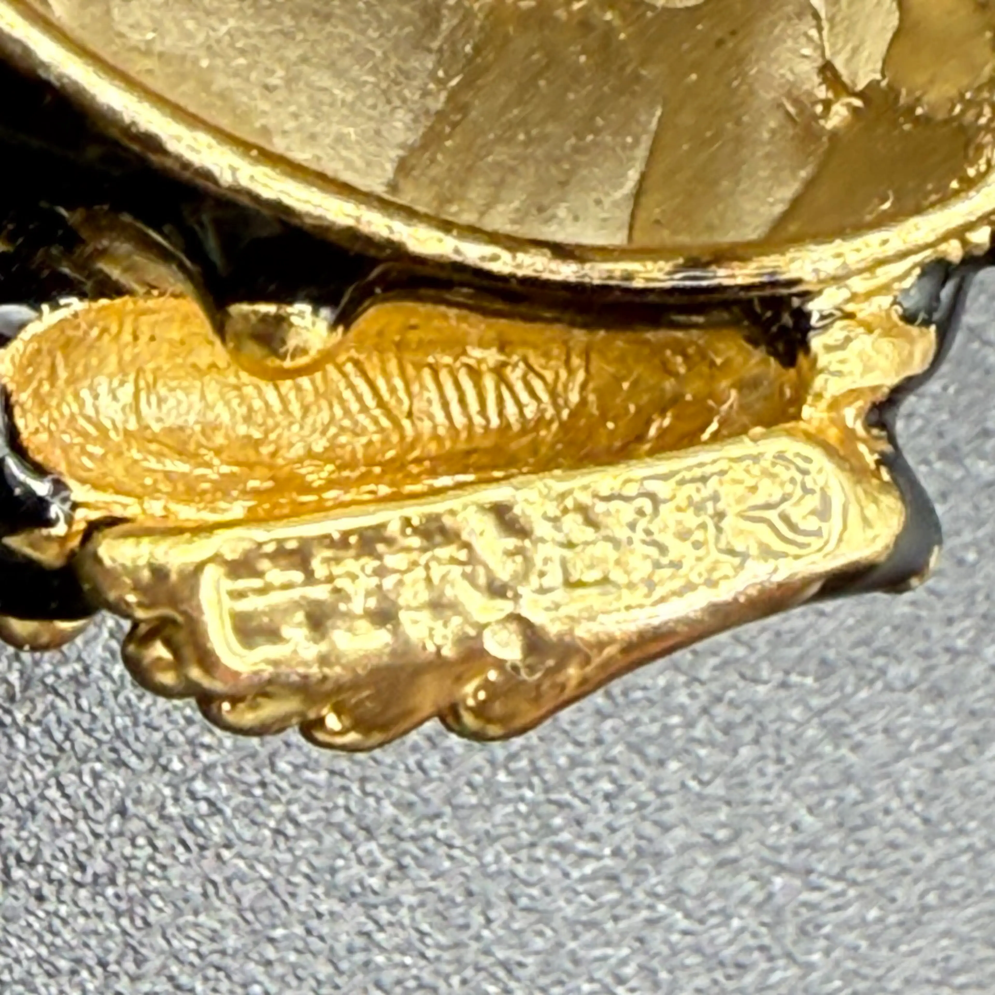 Image 4 of 5