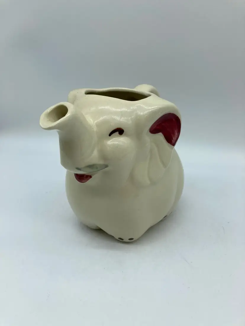 Vintage 40's Shawnee USA Pottery Elephant Creamer/Pitcher