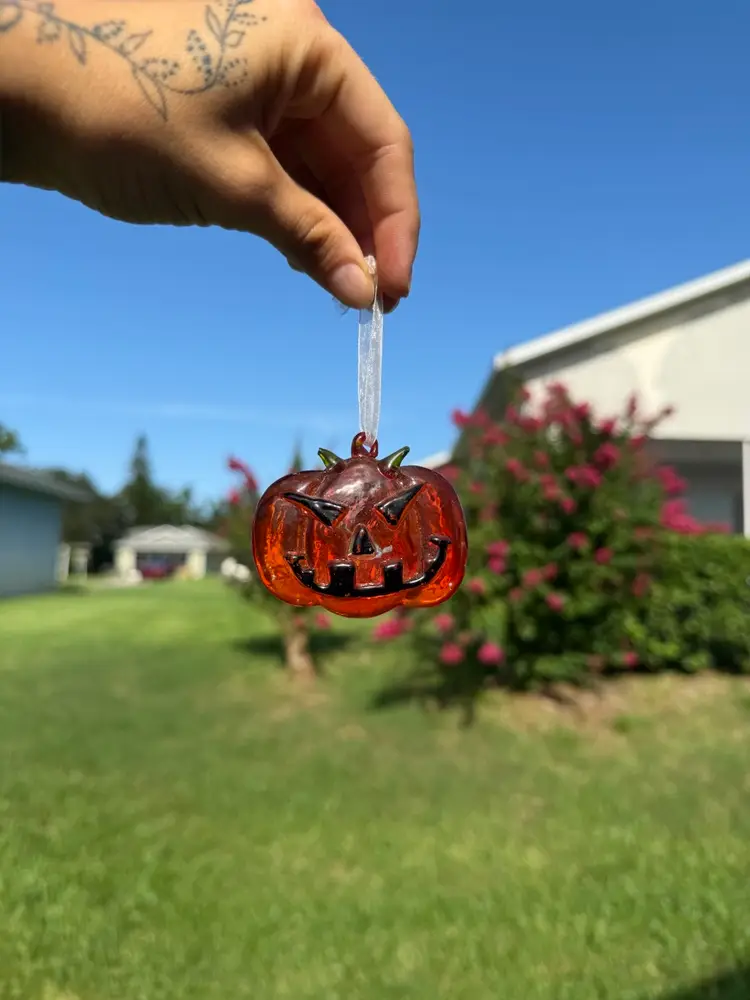 🎃Vintage Spooky Devil Horn Jack O’ Lantern Glass Ornament🎃