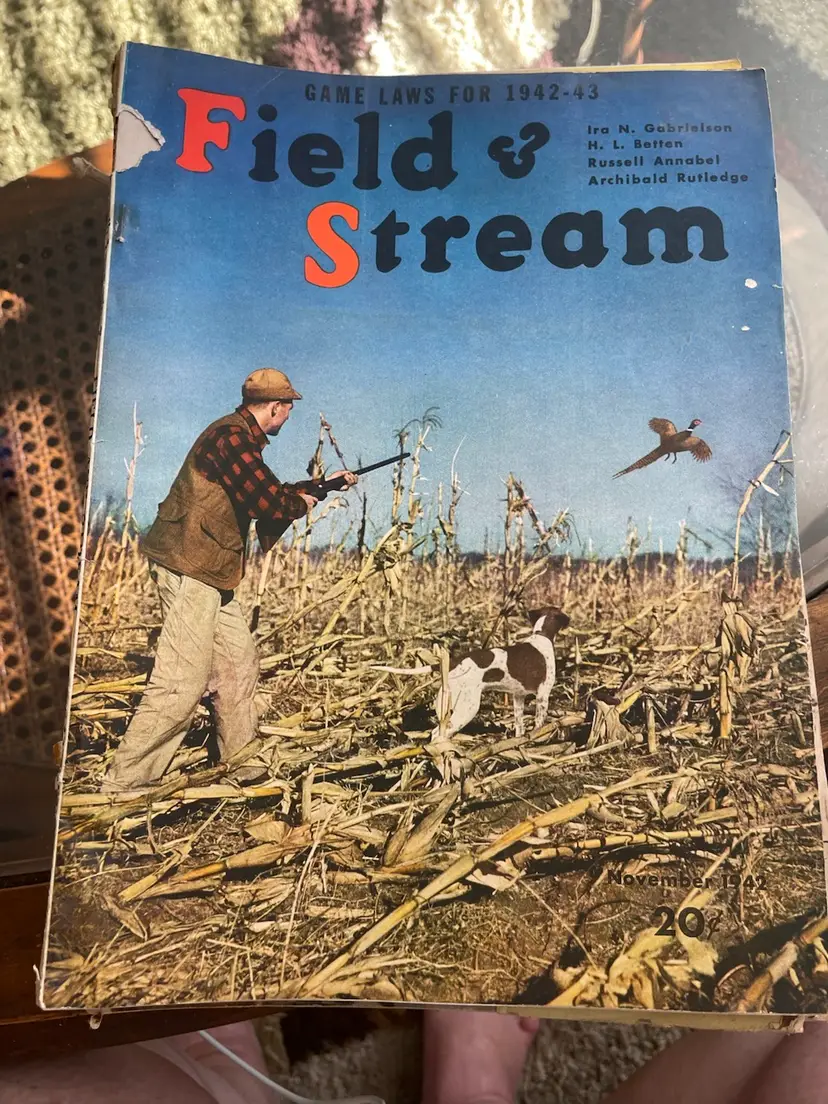 November 1942 Field And Stream Magazine