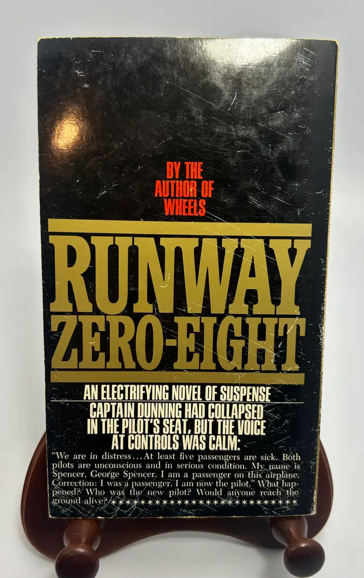 Vintage 'Runway Zero-Eight' By Arthur Hailey and John Castle Paperback Book 1972 Bantam