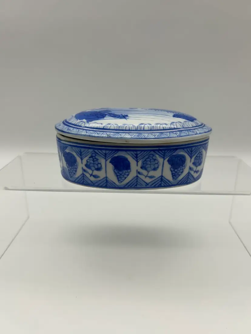 Porcelain Trinket Box - Delft Style - VTG