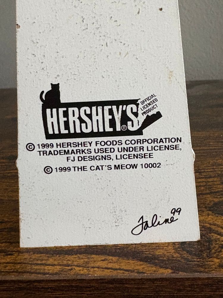 Vintage Cat's Meow Village Hershey Park PA Reese's Peanut Butter Cup Lighthouse