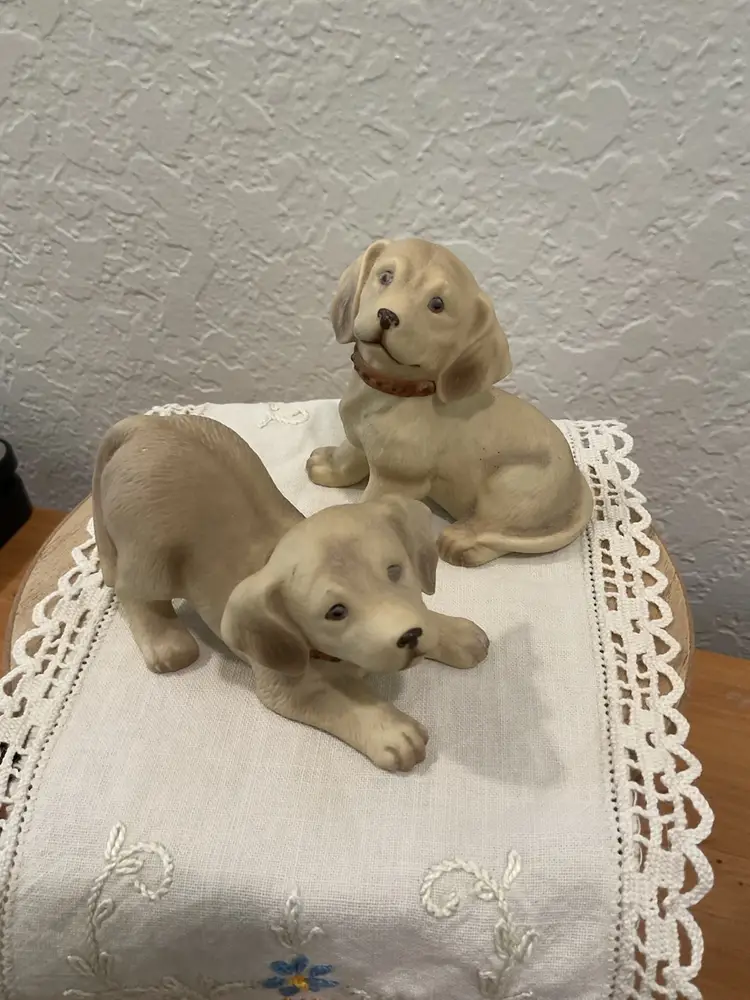 Homco Playful Ceramic Puppy Set