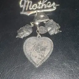 Vintage ‘Mother’ Brooch