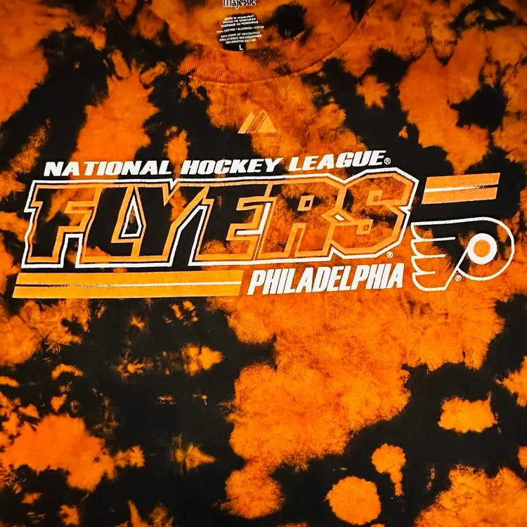 Philadelphia Flyers Cropped Tie Dyed T-shirt Large