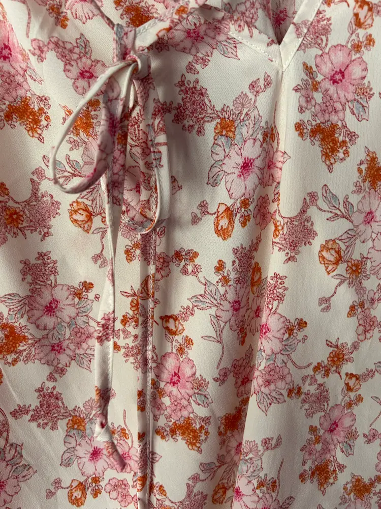 # 482 lightweight blouse