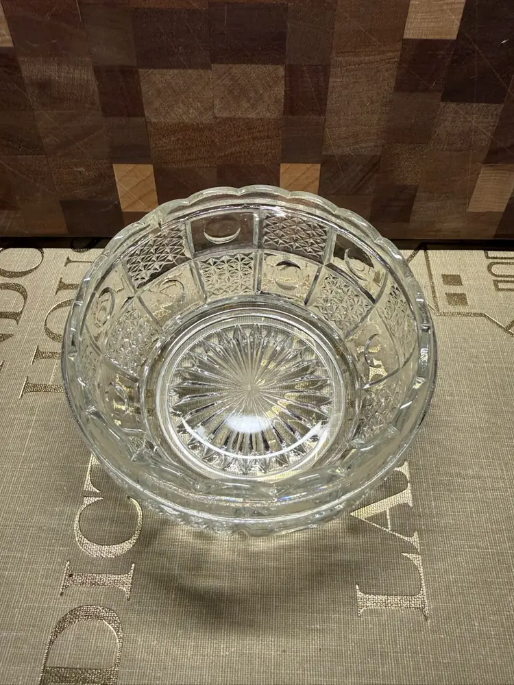 Clear Cut Glass Bowl with Coin Dot and Starburst Pattern Scalloped Edge