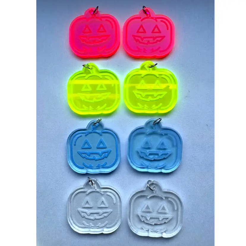 8 Acrylic Pumpkin Pendants