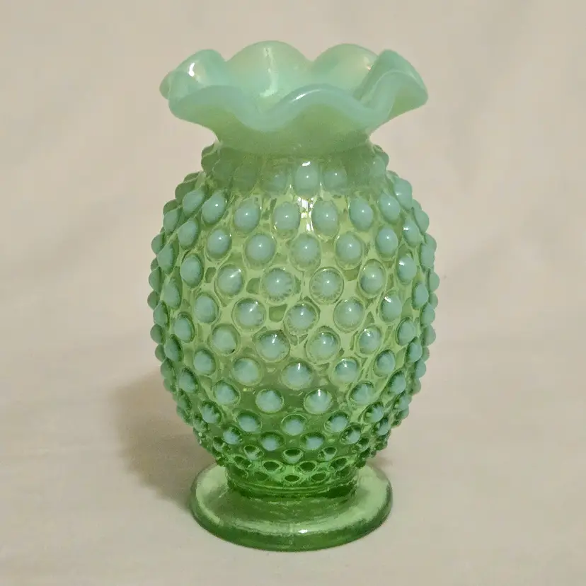 Art Glass Hobnail Vaseline Uranium Flower Bud Vase Glowy Opalescent Topaz Fenton Vintage