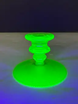 Vintage Cambridge “Windows Border” #704 Green Depression Glass Candlestick Holder