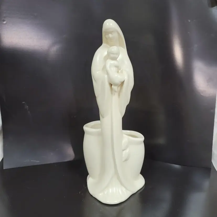 Vintage Haeger Pottery Madonna and Child Planter, Vase
