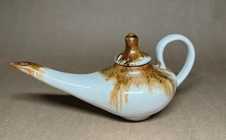 Douglas Ferguson Signed Pigeon Forge Pottery Dip Glaze Stoneware Aladdin Genie Oil Lamp