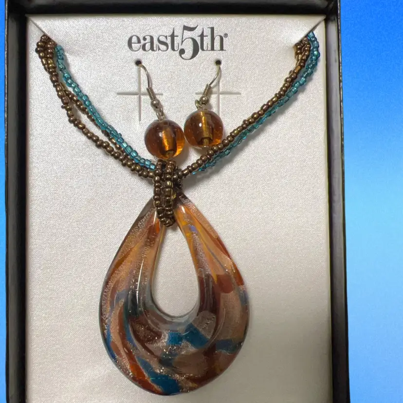 New Stock Art Glass Necklace And Earrings Set