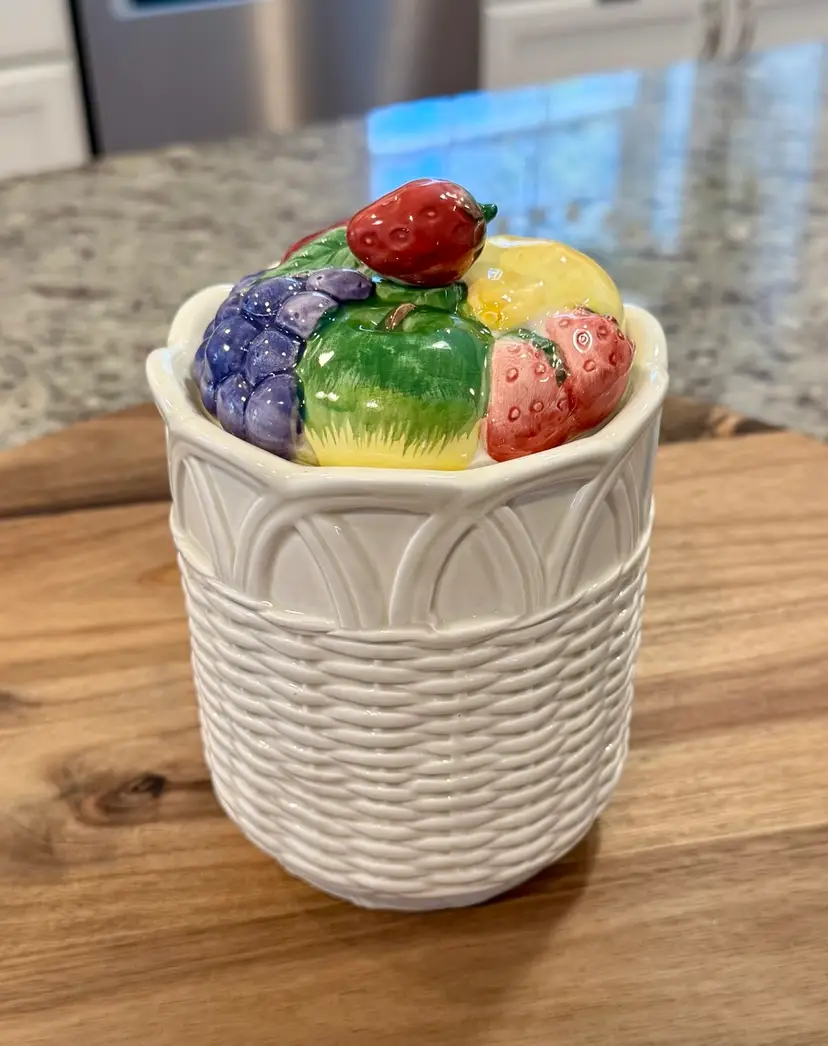 Otagiri Woven Canister With Fruit Lid