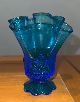 Fenton cabbage rose Blue Handkerchief Vase Petal Footed Embossed Flowers 5.5”