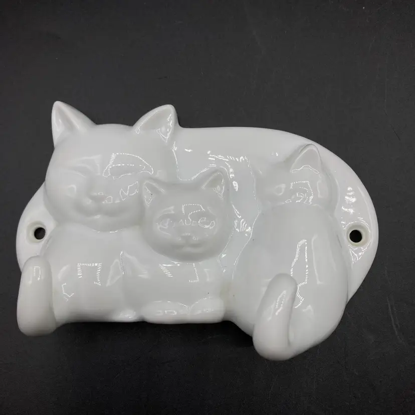 Vintage 80s Avon Ceramic Kitchen Kittens Cat Family Tails Wall Hook Keys Jewelry