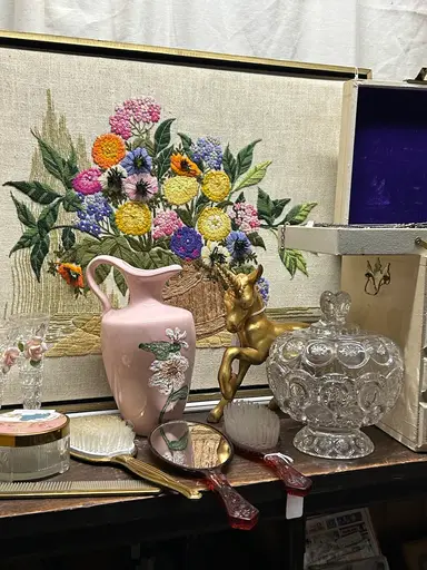 Shop Our booths Big Discounts 