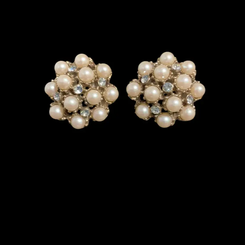 26. Vintage Goldtone Faux Pearl & Clear Glass Rhinestone Cluster Clip On Earrings. Gorgeous!!! Not Signed