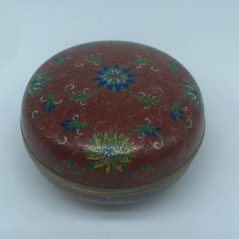 #4126 Cloisonné enamel floral decorated Round box.