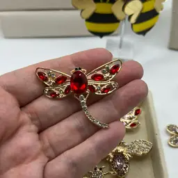 Dragonfly Brooch-Red