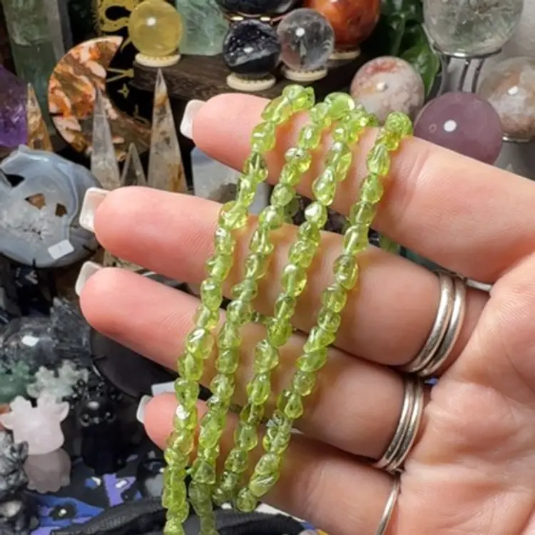 Peridot Tumble Stone Bracelet