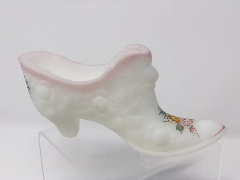 Fenton Secret Slipper in Rose Garden Hand Painted by T. Gaskins